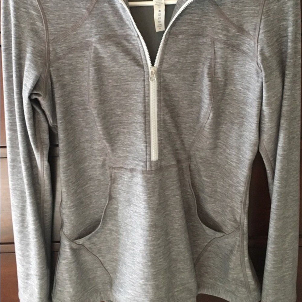 Lululemon Define Pullover size 6 VGUC
